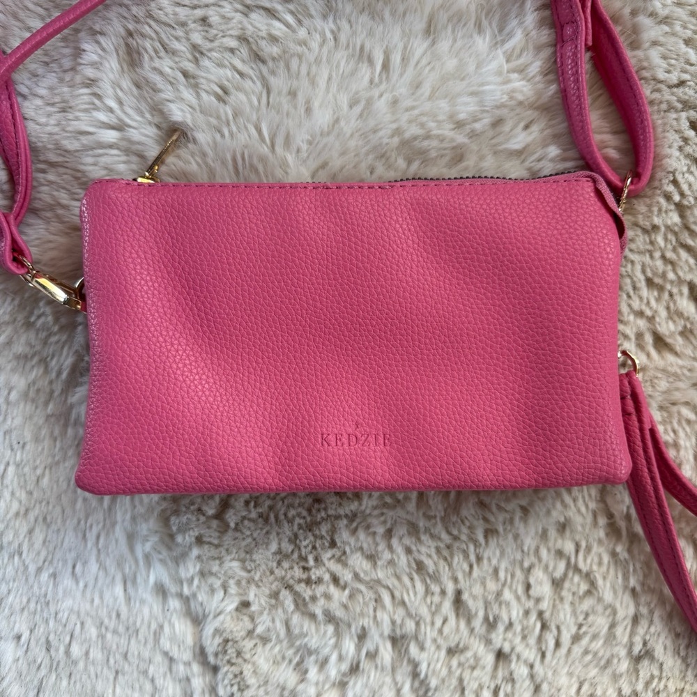 Kedzie Eclipse Convertible Crossbody Wallet Bag - Picture 3 of 6